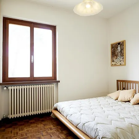 Rosy Villa Lierna